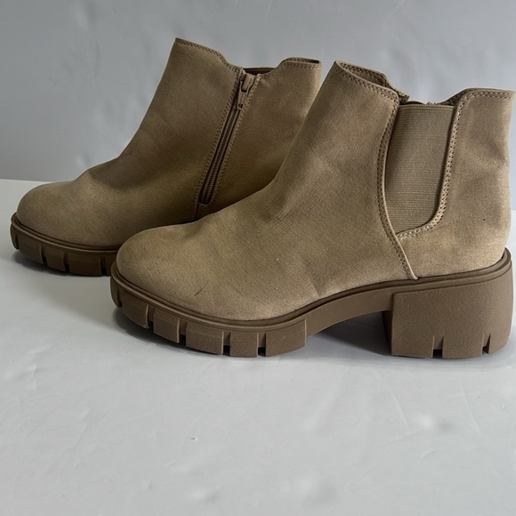 MADDEN NYC LIGHT BROWN CHELSEA STYLE BOOT SIZE 11 - Picture 3 of 10